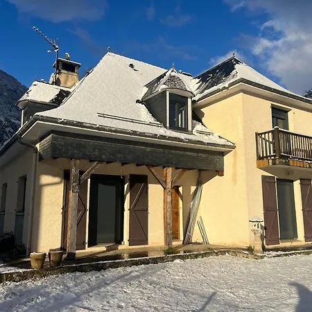 Renove Avec 3 * Laruns